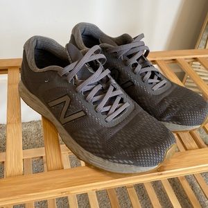 Mens New Balance Tennis Shoes